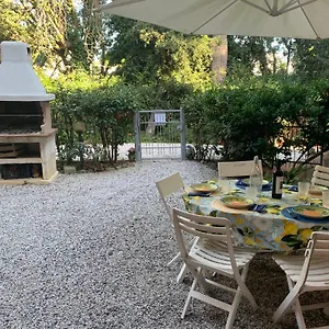  Appartamento Casa Nel A 300 Mt Dal Mare A