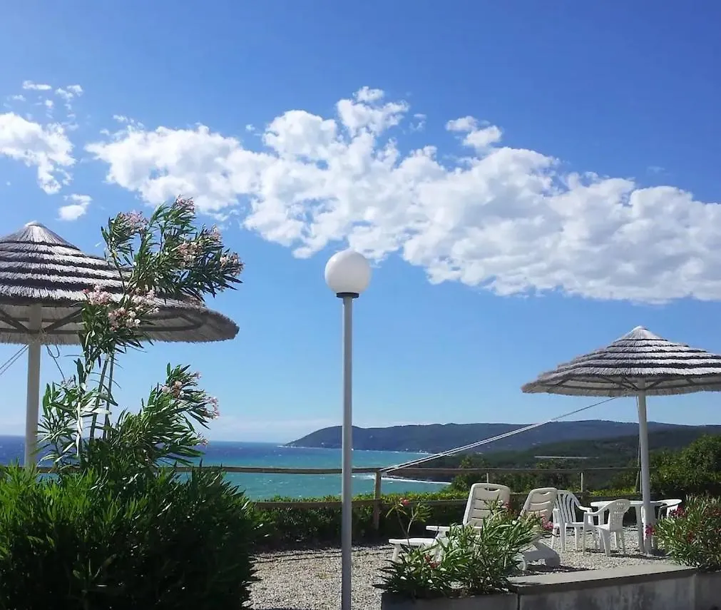 Oasi Verde Con Terrazza Sul Mare E Con Piscina Apartment Castiglioncello