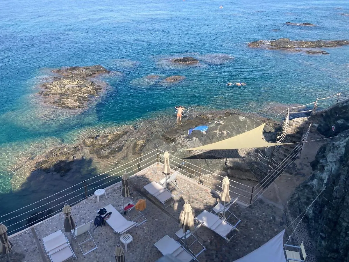 Oasi Verde Con Terrazza Sul Mare E Con Piscina Apartment Castiglioncello